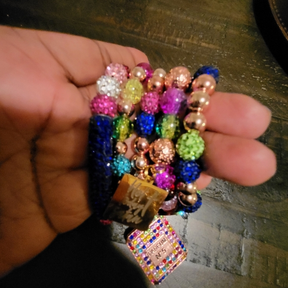 Handmade bracelets various colors - Picture 2 of 7